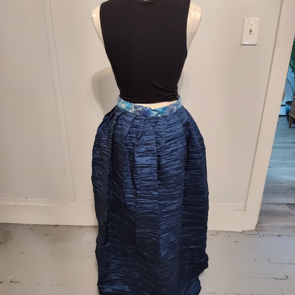 Handmade Skirt - Picture 2 of 3